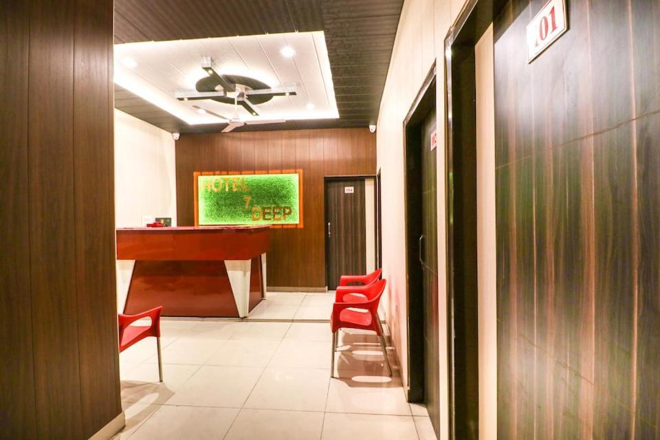 Hotel 7 Deep Ludhiana Esterno foto